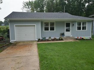 301 W McDonald St, Edgerton, KS 66021