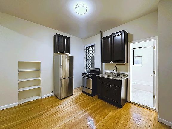 4th image of 224 Atlantic Ave APT 2LR