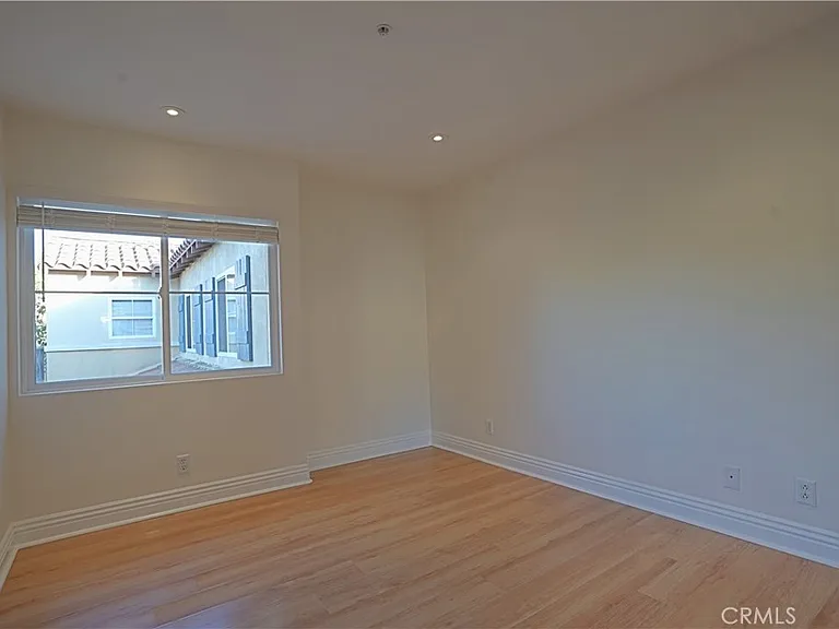 16 Savona Ct — Photo 31