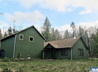 231 Little Pond Rd, Port Angeles, WA 98363