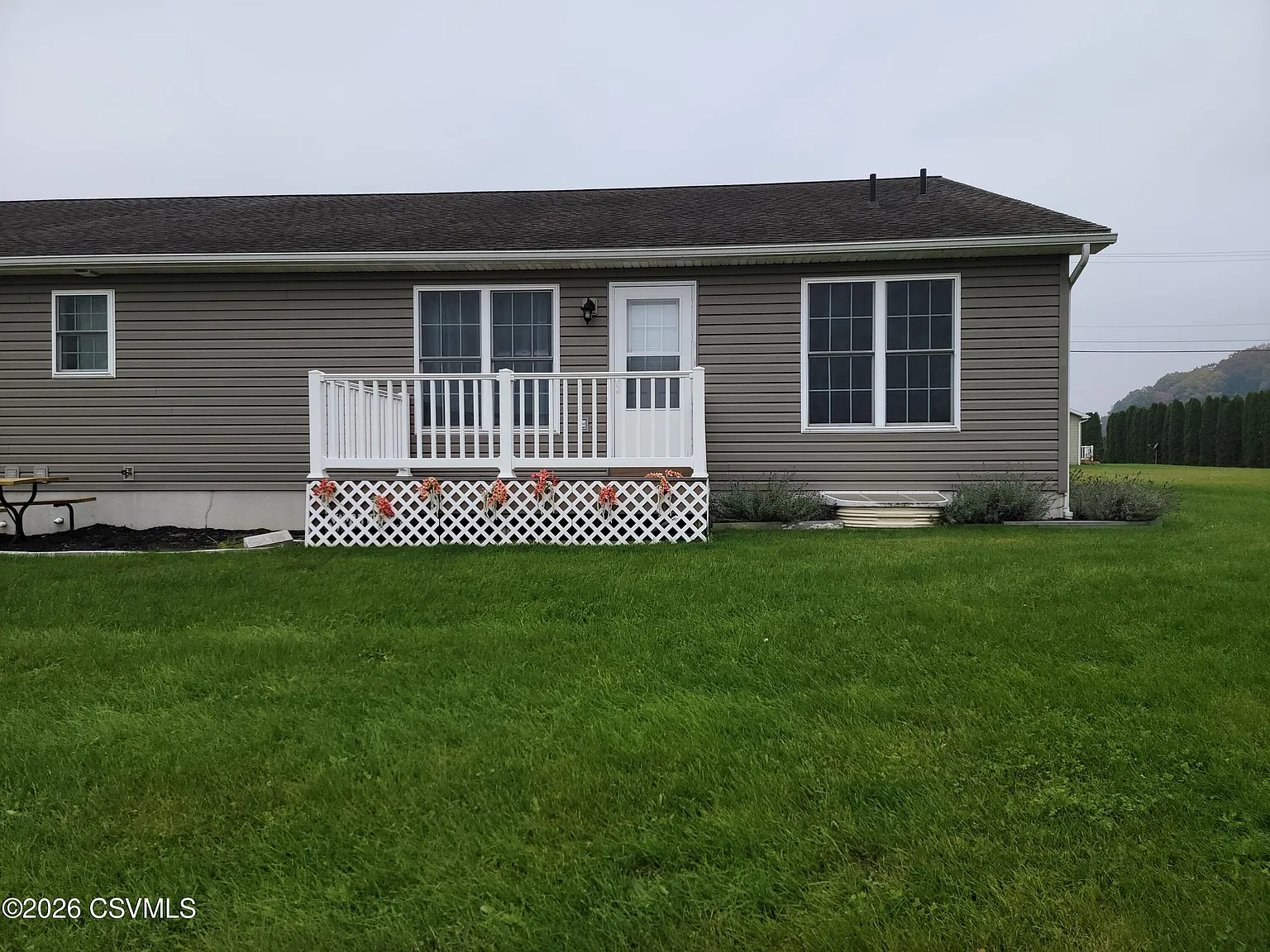 2 bed, 1200 sqft, $1,450 — Photo 3