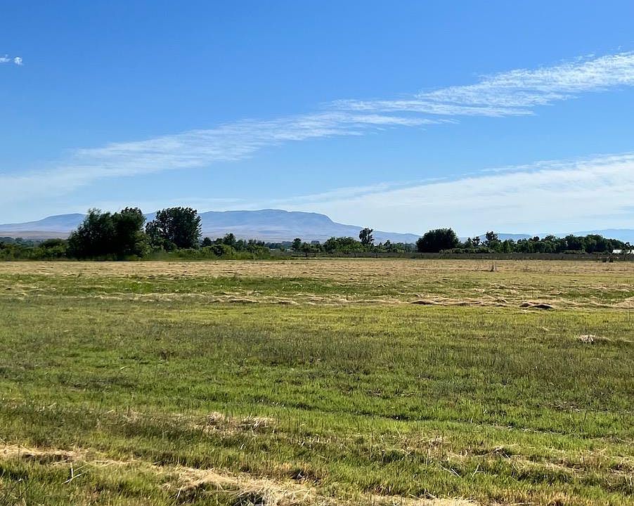 1st image of 2670 Berglund Rd