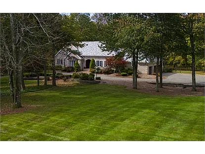 4 Parkwood Ln photo 1