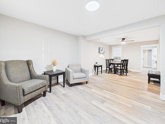 5th image of 11 Denham Ave