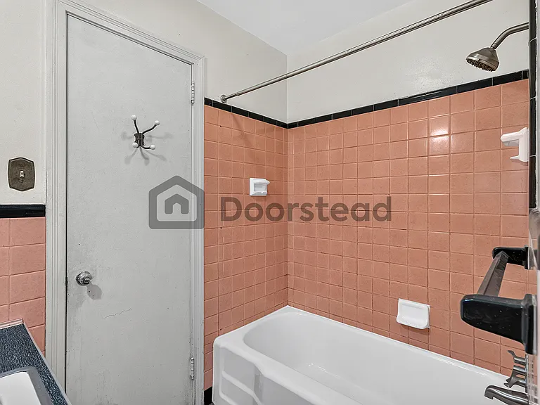 1217 Forestdale Dr — Photo 31