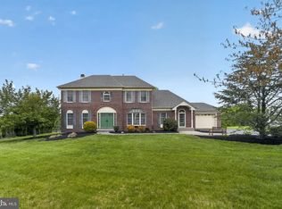 547 Carriage House Ln, Harleysville, PA 19438