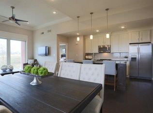 1532 Residence Dr, Columbia, MO 65201