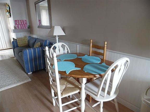 4th image of 23 38th St APT 306