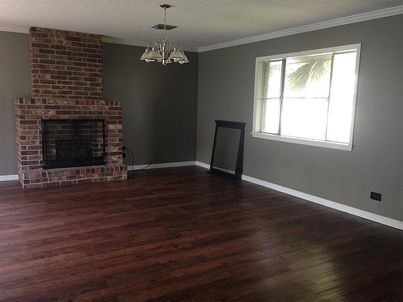 4th image of 1502 Saint Charles St