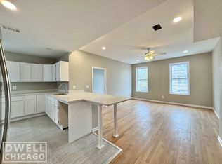 1013 W 19th St #3, Chicago, IL 60608