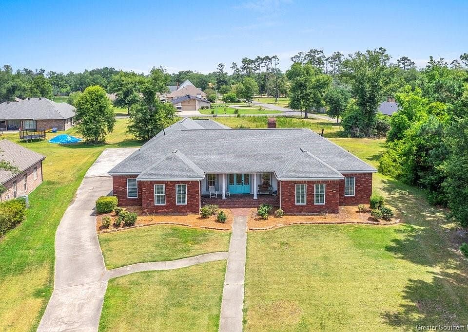 1st image of 733 English Ivy Cir