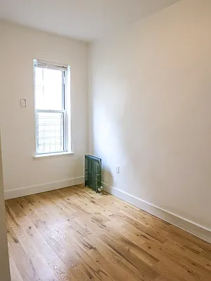 Rented by Bohemia Realty Group | media 28