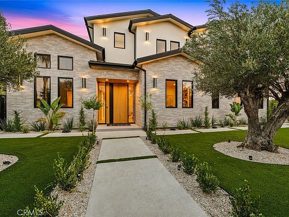 2nd image of 16252 Addison St