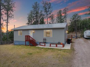 617 Lechner Ln, Custer, SD 57730