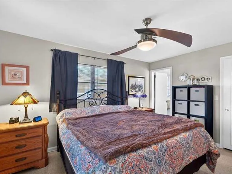 3417 SE 17th Ave — Photo 4