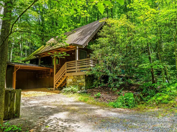 76 Woodhaven Rd, Asheville, NC 28805