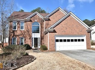 185 Channings Lake Dr, Lawrenceville, GA 30043