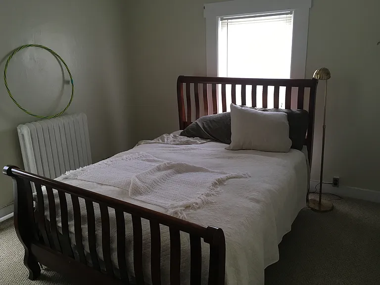 Showing you perspective. (Bed does not come with the apartment!)