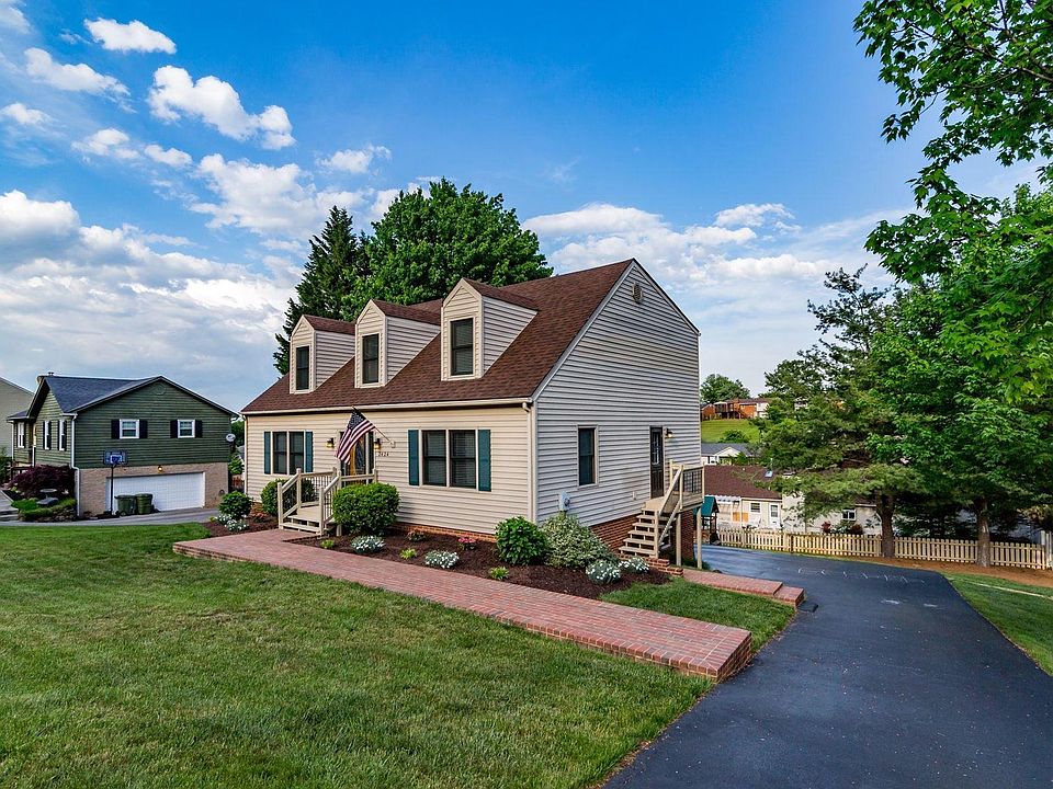 1st image of 2424 Constitution Dr
