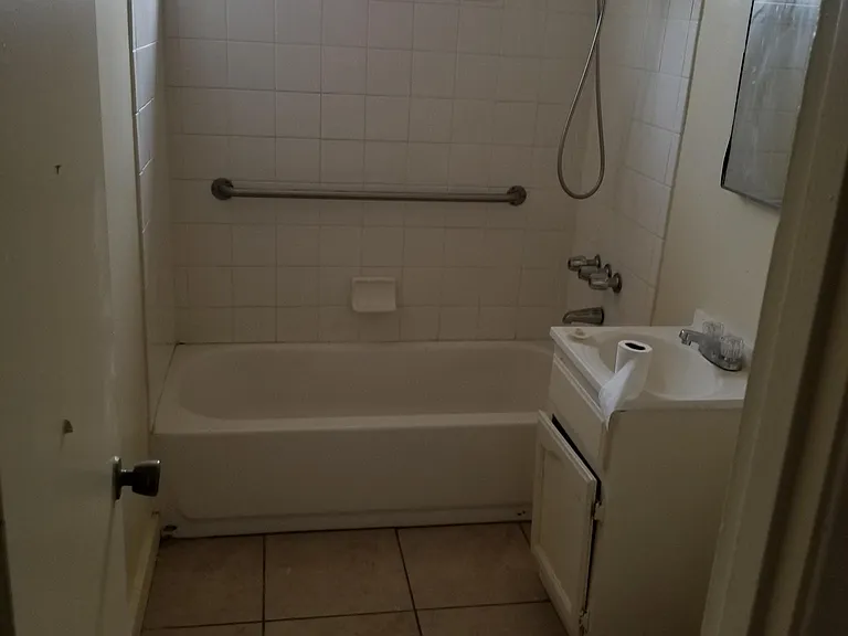 5624 Hooper Ave #5624 — Photo 3