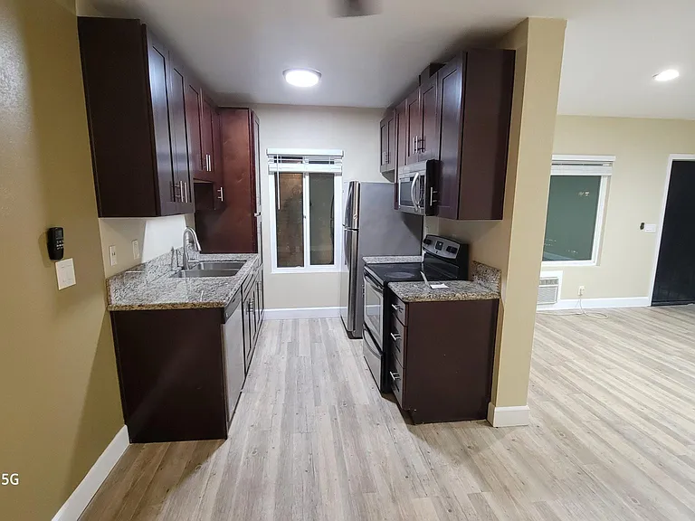 222 S Lincoln Ave S #7 — Photo 8