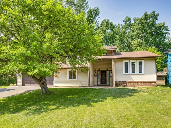 2723 Innsbruck Dr, New Brighton, MN 55112