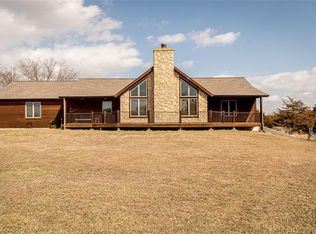 3215 Georgia Rd, Ottawa, KS 66067