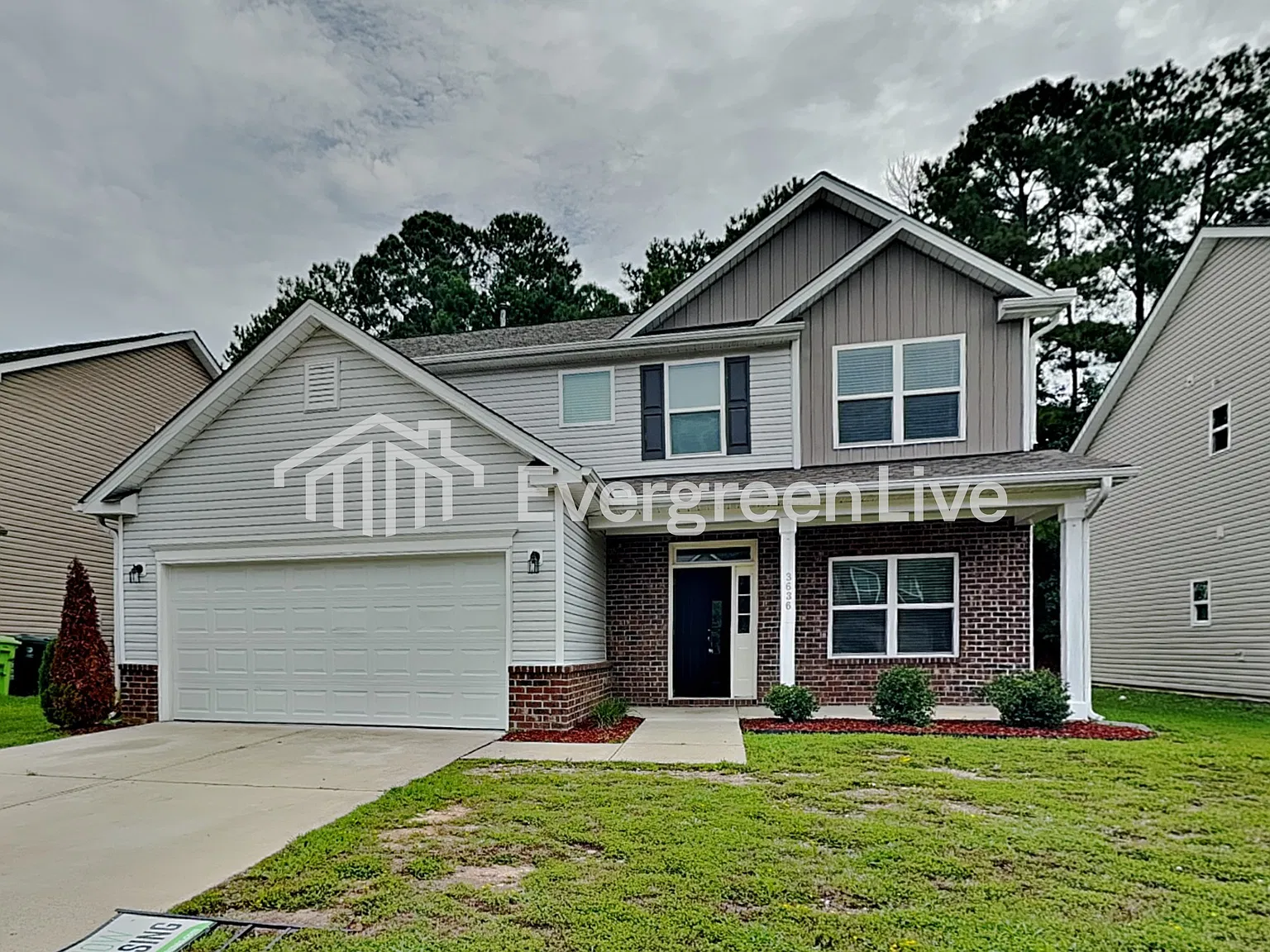 4 bed, 2.5 bath, 2282 sqft, $2,295 — Photo 1
