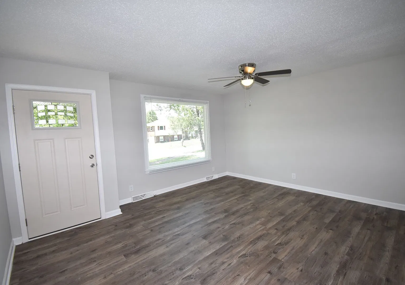 Dog Friendly Home For Rent Near Cunningham Lane! — Photo 3