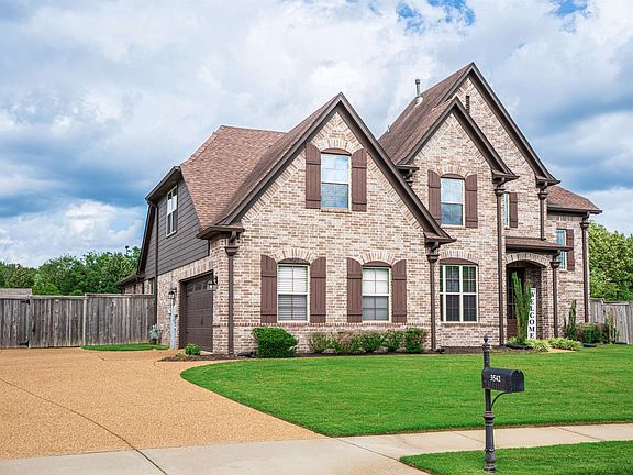 2nd image of 3542 Welford Dr