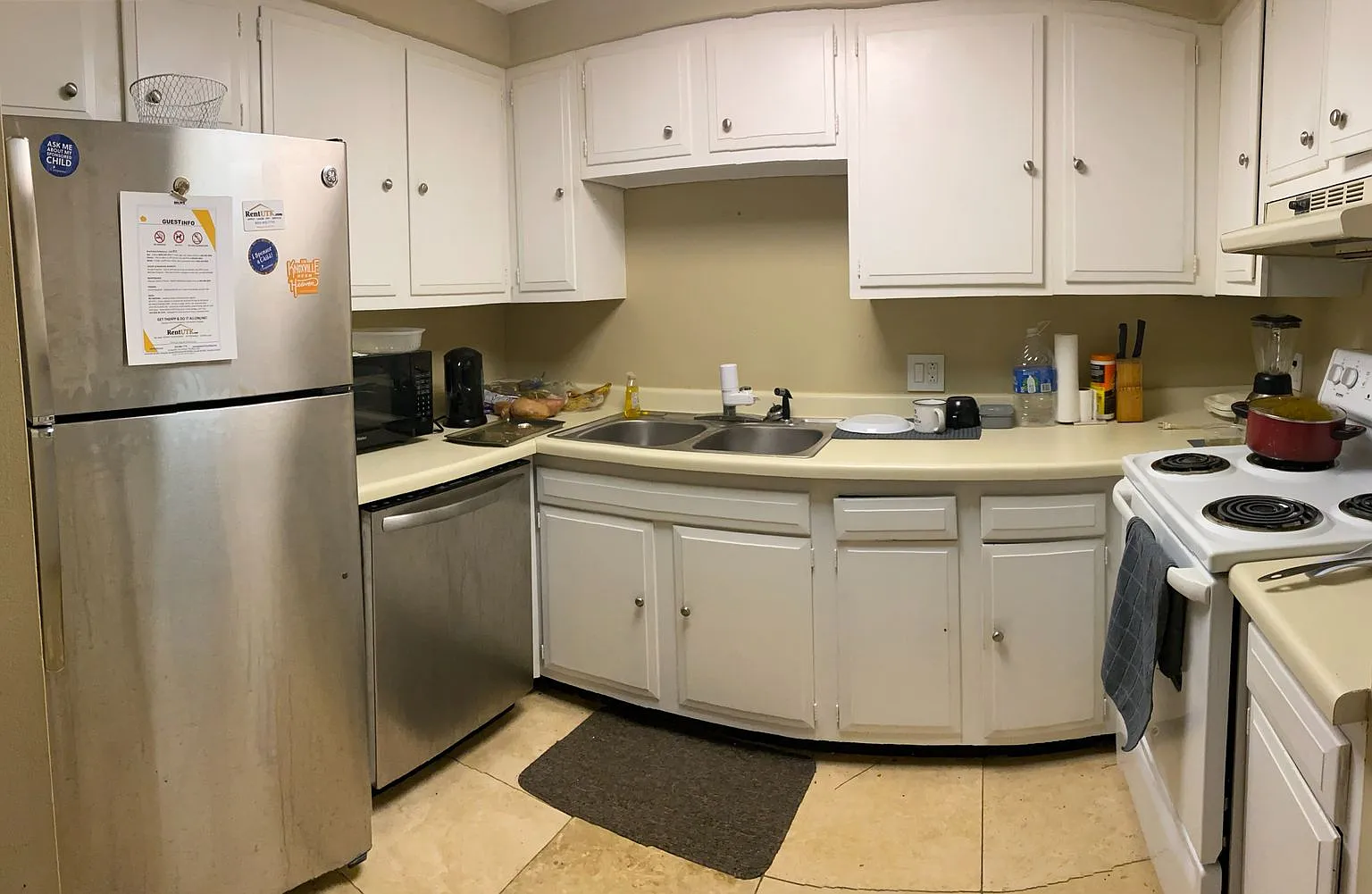 Waitlist for Aug2027Jul2028 Now Open! |2BR Condo Near UTK Parking + On-Site Laundry — Photo 1