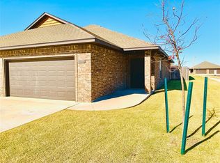 1824 Cypress Ln, El Reno, OK 73036