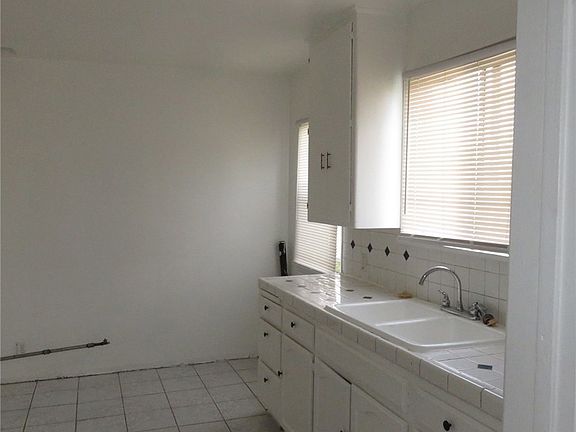 3rd image of 6127 West Blvd