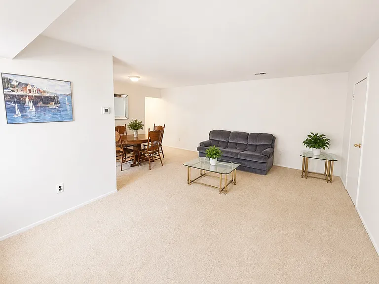 11 Laramie Ct #11 — Photo 6