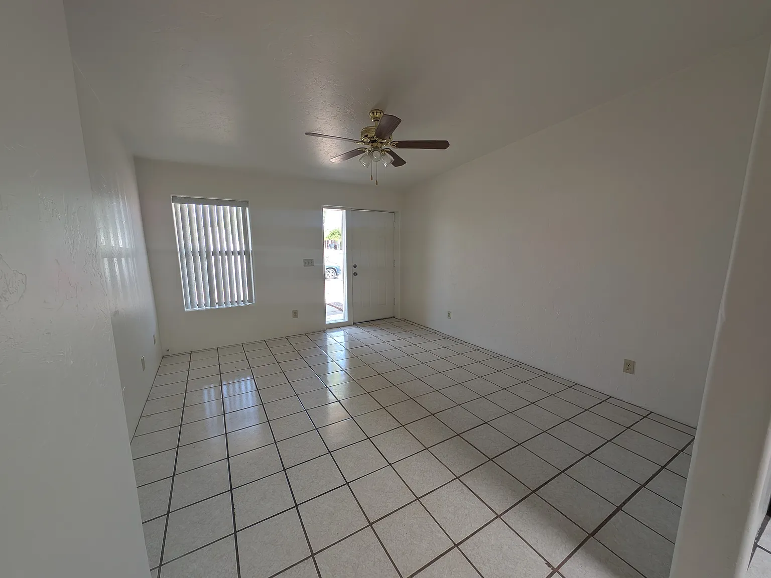 2 bed, 820 sqft, $1,400 — Photo 4
