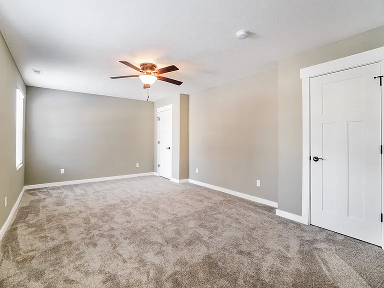 4902 Dickens Dr — Photo 12