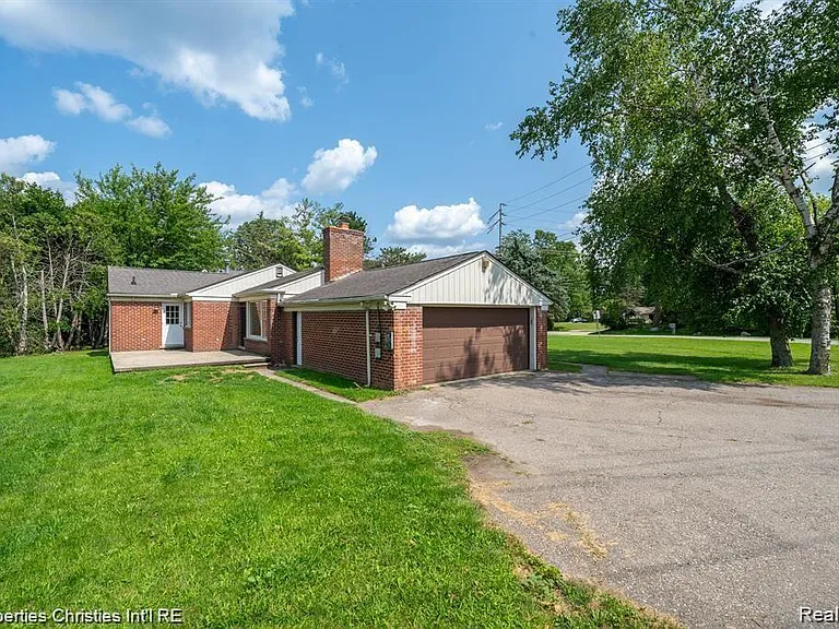 4912 S Clunbury Rd — Photo 5