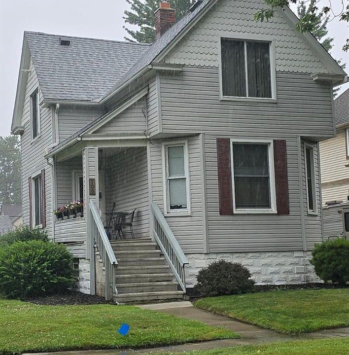 1st image of 705 Orchard St