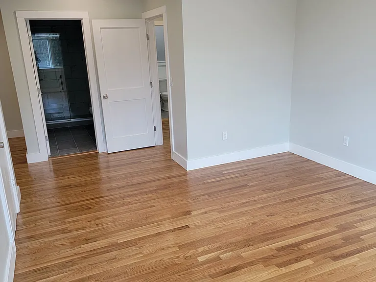 731 N Broadway #2 — Photo 17
