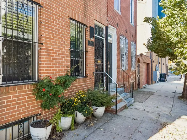 704 S 23rd St, Philadelphia, PA 19146