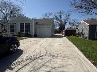 906 SW 3rd St, Grand Prairie, TX 75051