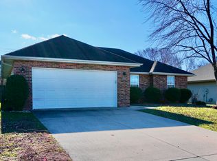 986 W Crestwood St, Nixa, MO 65714