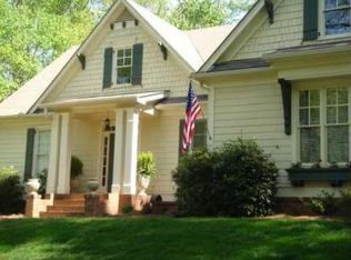 56 Crooked Tree Dr, Dawsonville, GA 30534