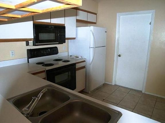 2nd image of 12826 Eryn Blvd