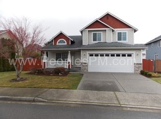 466 Rosario Pl NE, Renton, WA 98059