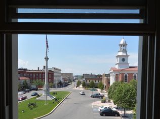 13 E Market St APT E, Lewistown, PA 17044