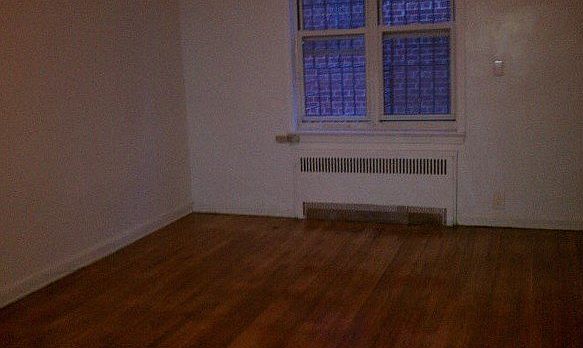 2nd image of 7404 Woodside Ave