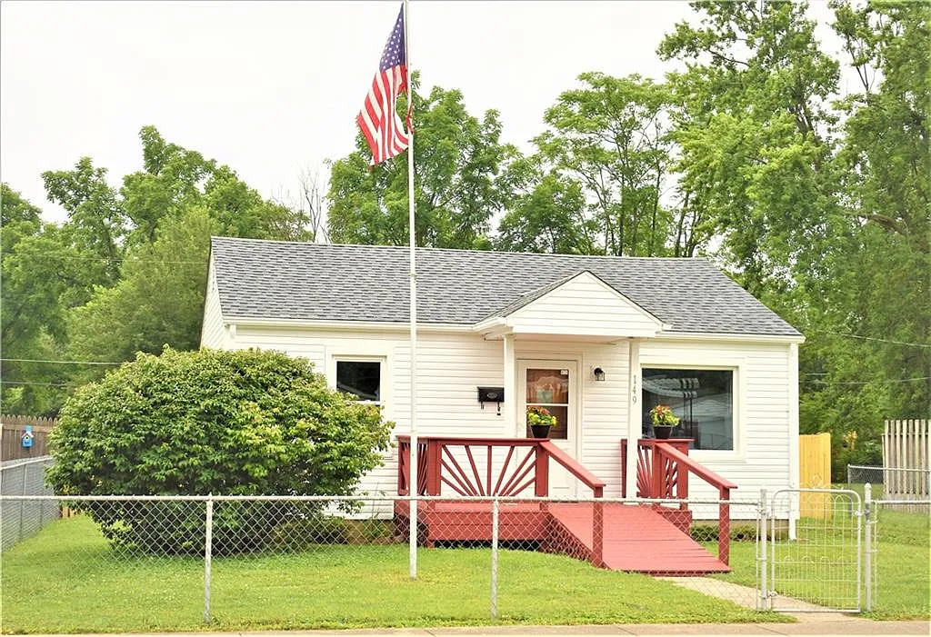 149 Hadley St photo 1