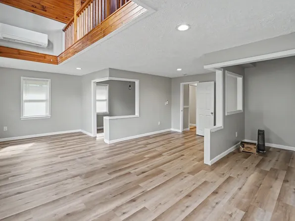 3 McGill St, 3 McGill St Unit 1, Worcester, MA 01607
