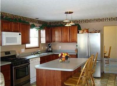 5th image of 1901 Creekview Dr